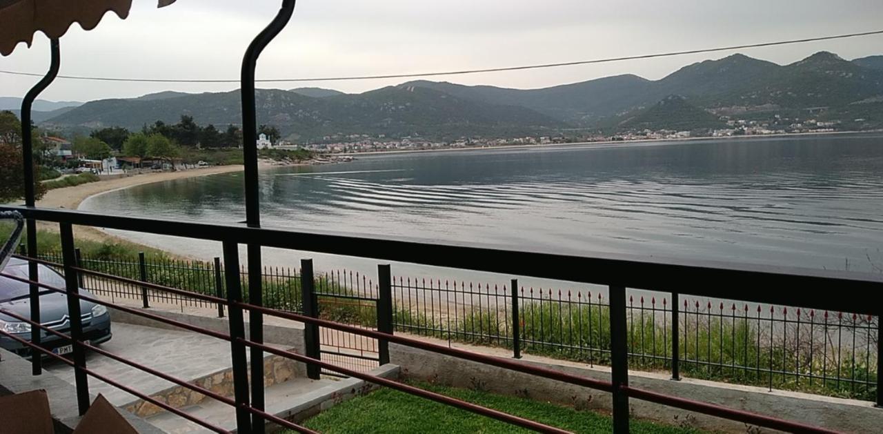 Villa Alexandra Nea Iraklitsa ภายนอก รูปภาพ